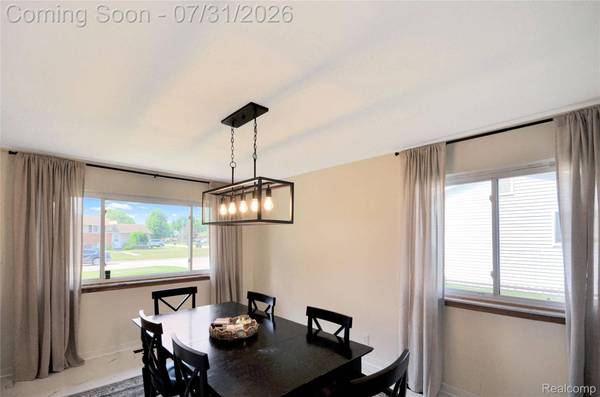 8573 San Marco BLVD, Sterling Heights, MI 48313