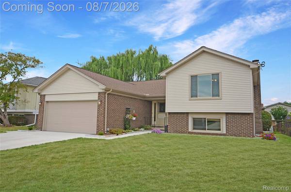 2061 Michael DR, Sterling Heights, MI 48310