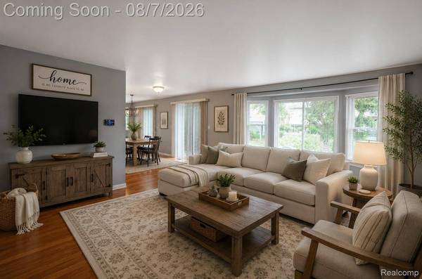 2061 Michael DR, Sterling Heights, MI 48310