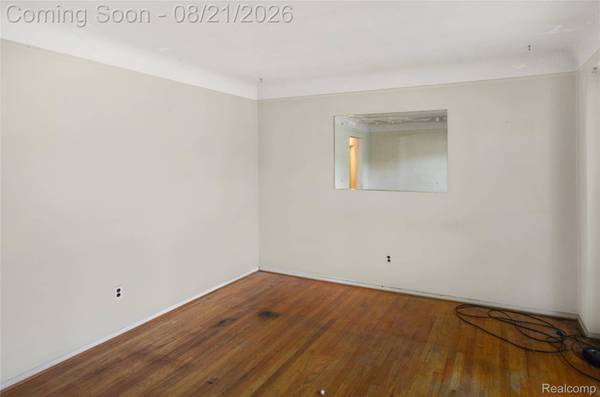 27748 Wagner DR, Warren, MI 48093