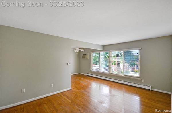 11410 Canal RD #205, Sterling Heights, MI 48314