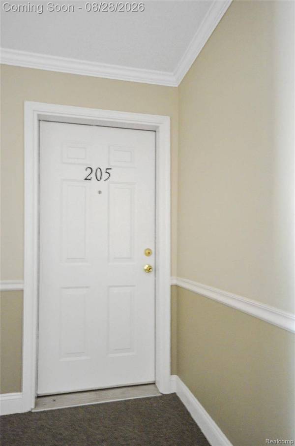 11410 Canal RD #205, Sterling Heights, MI 48314