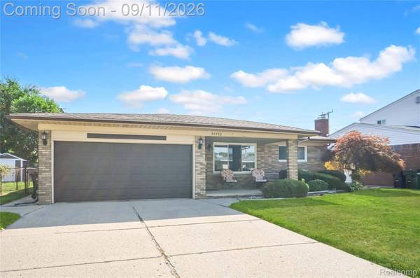 34440 Amsterdam DR, Sterling Heights, MI 48312