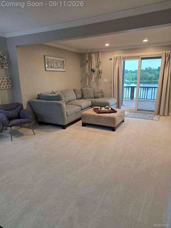 503 Horner DR, Oxford Charter Township, MI 48371