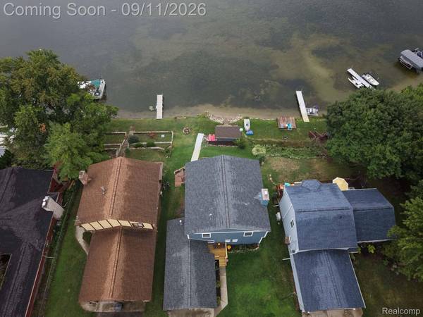 503 Horner DR, Oxford Charter Township, MI 48371