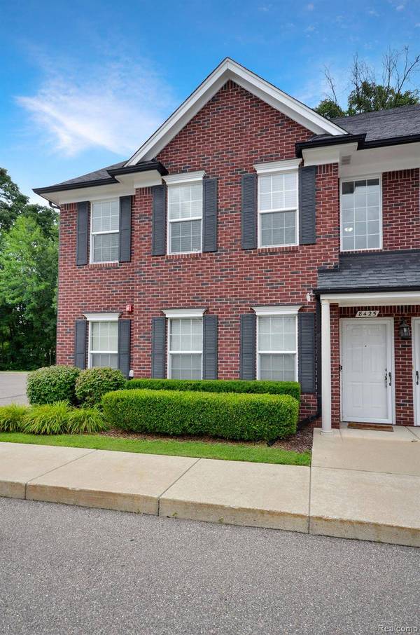 8425 Williamstown DR