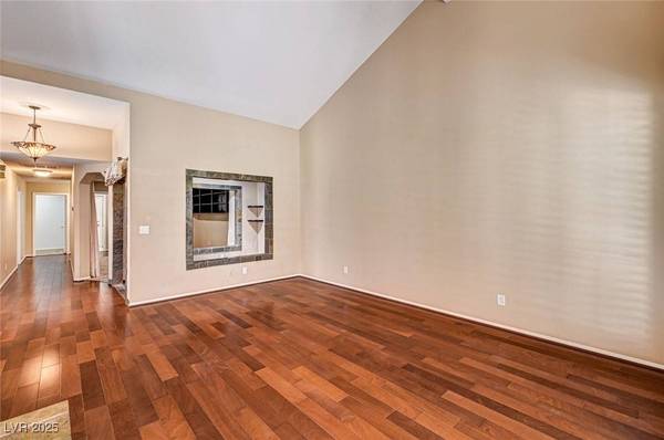 2832 Cape Hope WAY, Las Vegas, NV 89121