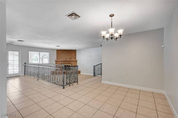 4030 Del Monte AVE, Las Vegas, NV 89102