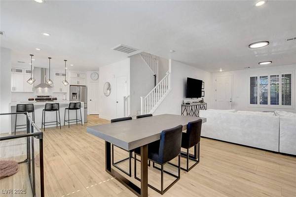 3310 Hillside Garden DR, Las Vegas, NV 89135