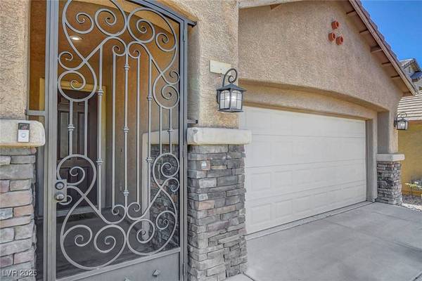 3310 Hillside Garden DR, Las Vegas, NV 89135