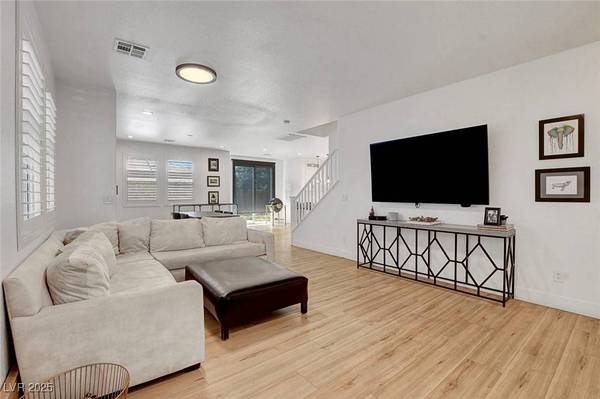 3310 Hillside Garden DR, Las Vegas, NV 89135