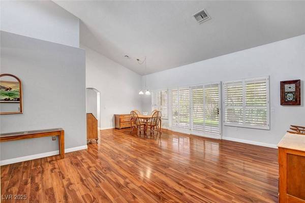 2505 Palmridge DR, Las Vegas, NV 89134