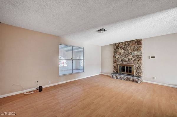 3527 Ruth DR, Las Vegas, NV 89121