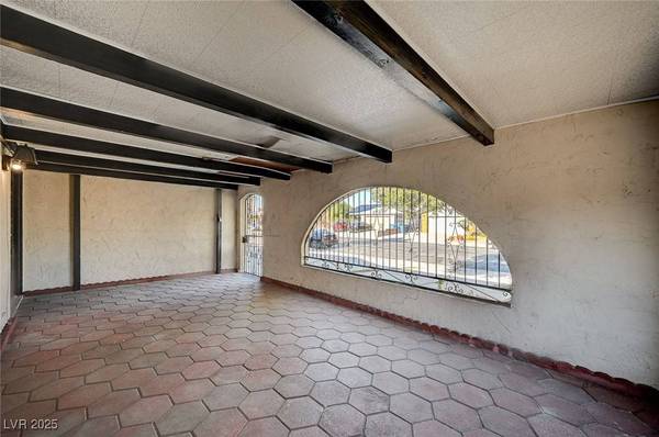 3527 Ruth DR, Las Vegas, NV 89121