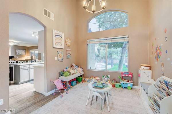 1976 Flagstone Ranch LN, Henderson, NV 89012