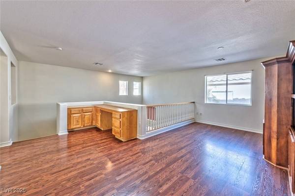 8221 Heather Rock CT, Las Vegas, NV 89117