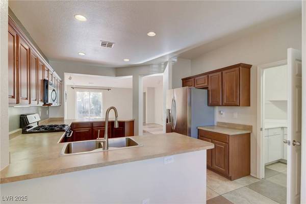7189 Fairwind Acres PL, Las Vegas, NV 89131