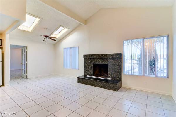 3969 Florrie CIR, Las Vegas, NV 89121