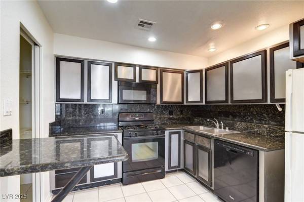 3969 Florrie CIR, Las Vegas, NV 89121