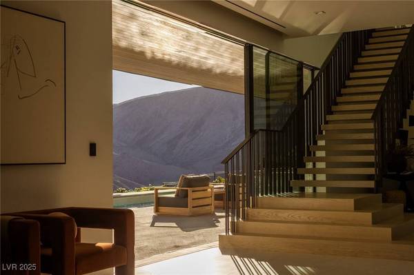 11 Chisel Crest CT, Henderson, NV 89012