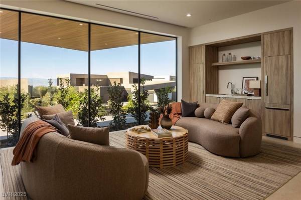 11 Chisel Crest CT, Henderson, NV 89012