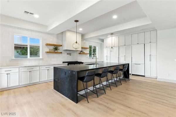 9408 Players Canyon CT, Las Vegas, NV 89144