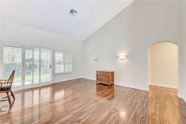 2505 Palmridge DR, Las Vegas, NV 89134