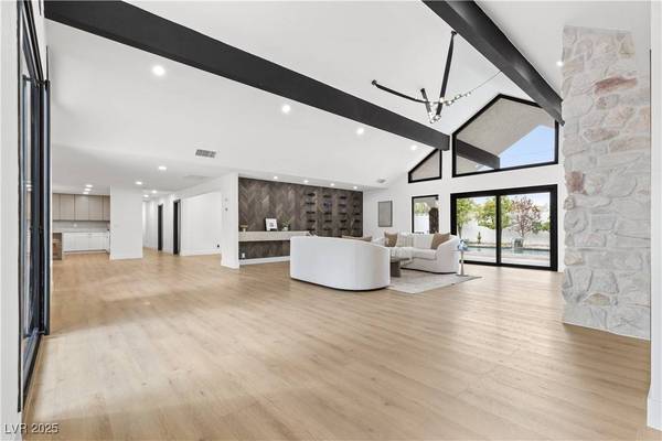 7167 La Puebla ST, Las Vegas, NV 89120