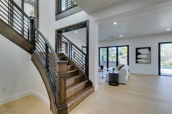 2215 Alcova Ridge DR, Las Vegas, NV 89135