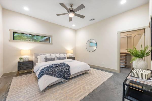 2512 E 2nd ST, Austin, TX 78702