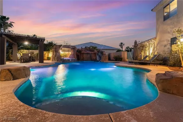 352 Angels Trace CT, Las Vegas, NV 89148