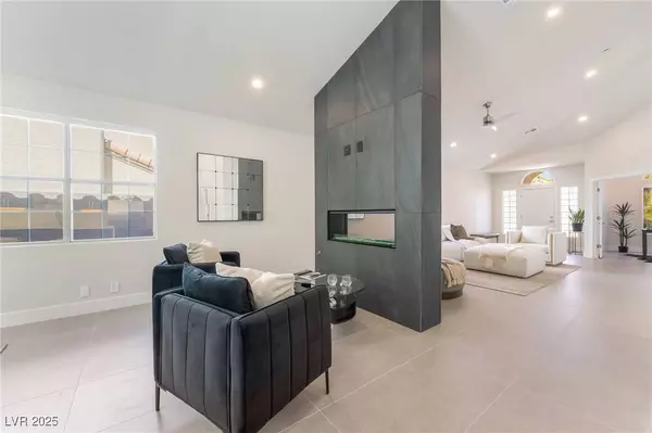 9332 Sienna Vista DR, Las Vegas, NV 89117