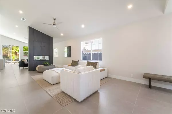 9332 Sienna Vista DR, Las Vegas, NV 89117