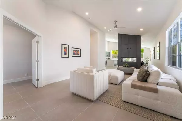 9332 Sienna Vista DR, Las Vegas, NV 89117