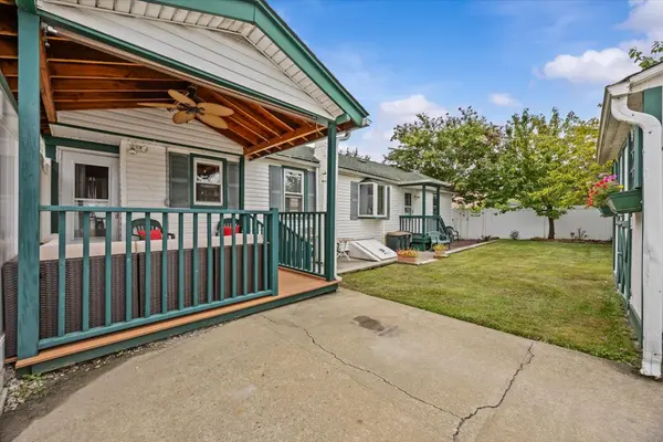 355 Dorman Ct, Far Rockaway, NY 11693