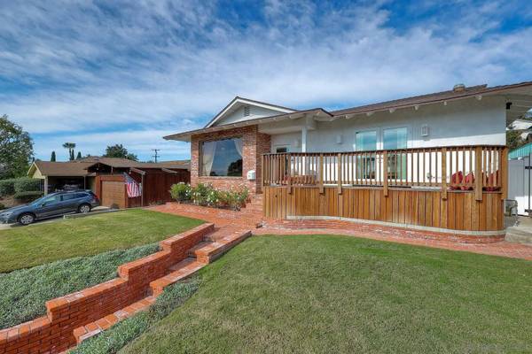 1166 Agate St, San Diego, CA 92109