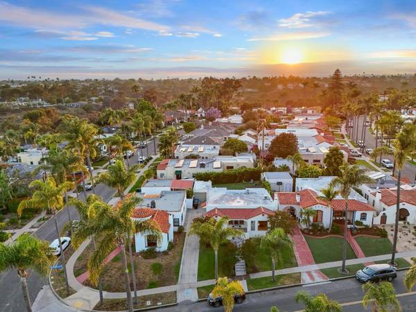 4876 Kensington Dr, San Diego, CA 92116