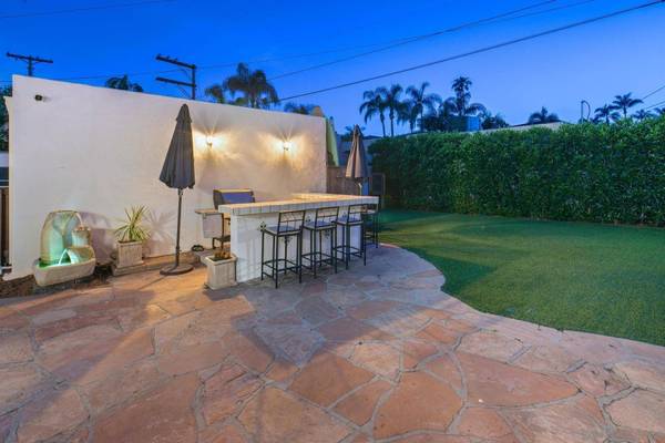 4876 Kensington Dr, San Diego, CA 92116