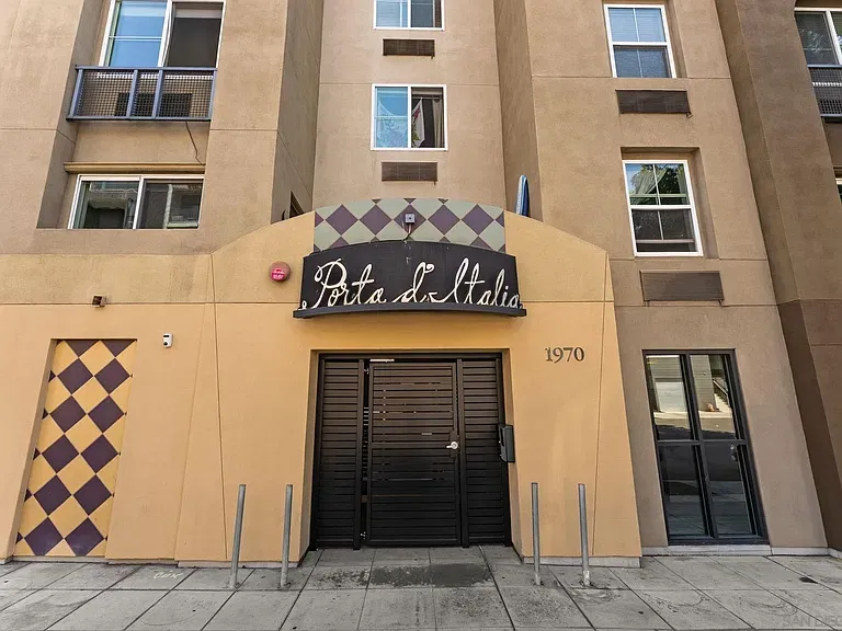 Porta DItalia Little Italy San Diego