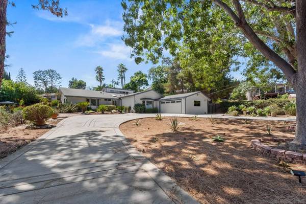 4578 Shade Rd, La Mesa, CA 91941
