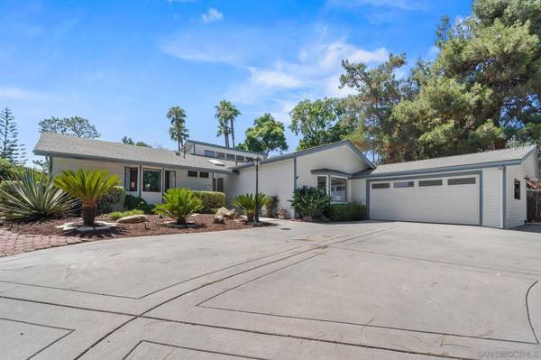 4578 Shade Rd, La Mesa, CA 91941