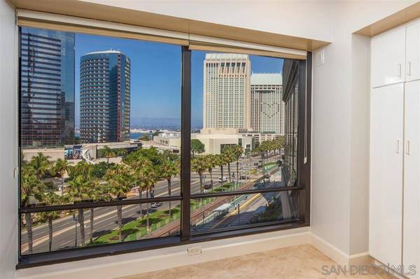 200 Harbor Dr #802, San Diego, CA 92101