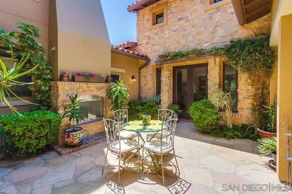 15609 Hayden Lake Place, San Diego, CA 92127