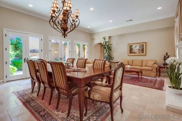 15609 Hayden Lake Place, San Diego, CA 92127