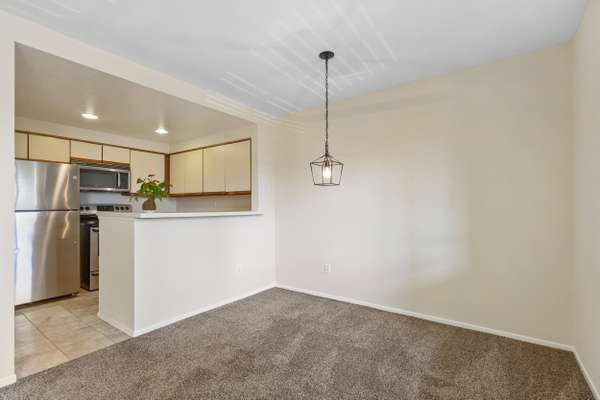 San Diego, CA 92122-5717,3929 Nobel Dr #92