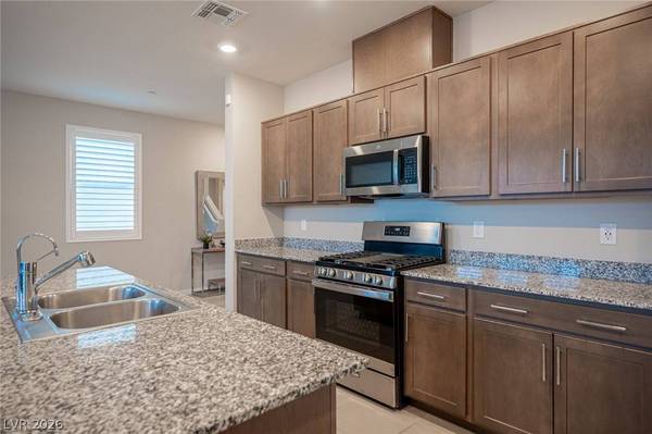 10848 Power Hike AVE, Las Vegas, NV 89166