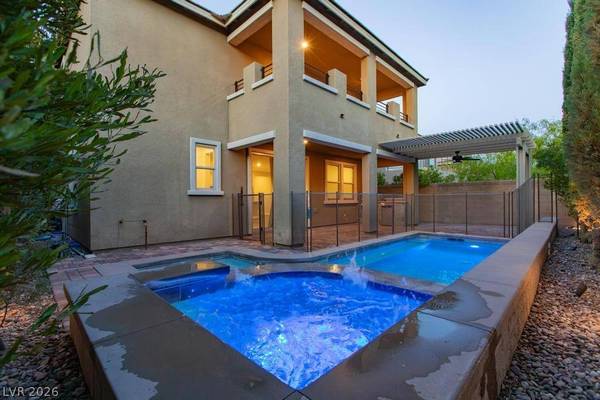 909 Riverlawn PL, Las Vegas, NV 89138