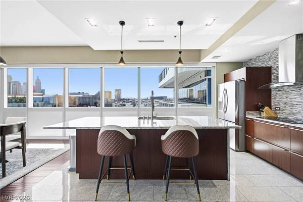 4471 Dean Martin DR #810, Las Vegas, NV 89103