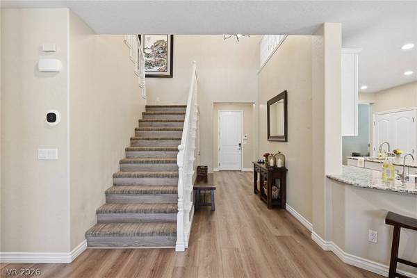 743 Middle Beach ST, Las Vegas, NV 89138