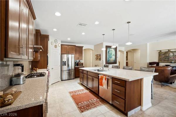 6217 Starflare ST, Las Vegas, NV 89148